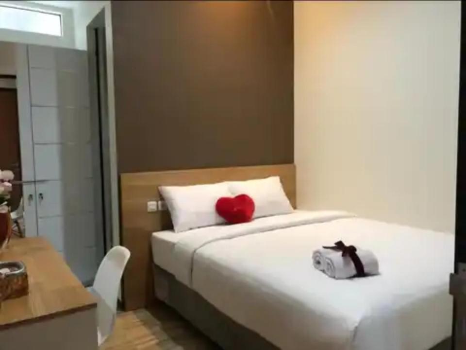 Phoenix Guest House 泗水 外观 照片