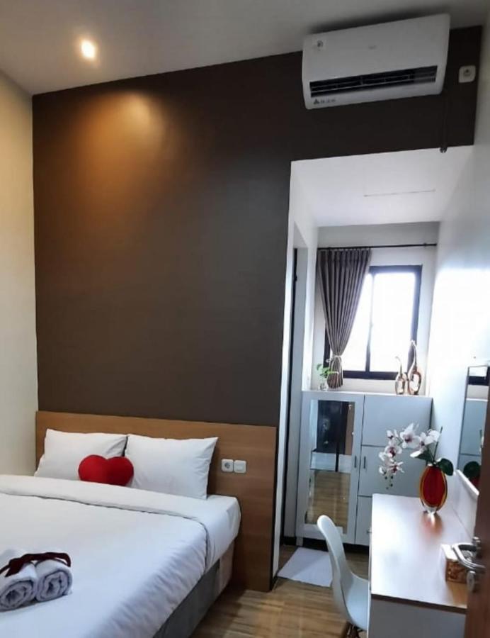 Phoenix Guest House 泗水 外观 照片